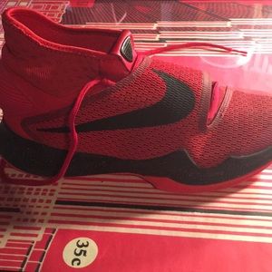 Nike Zoom basketball shoes